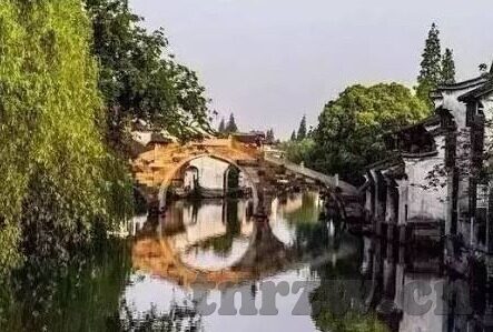 91麻豆久久-纯正度之试炼——深入体验91麻豆的精彩瞬间