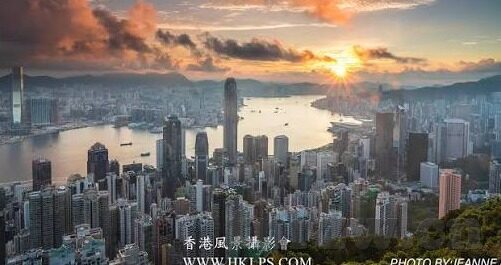 麻豆app安装下载破解版-穿戴现代科技框架，洞察多元应用解析新境界